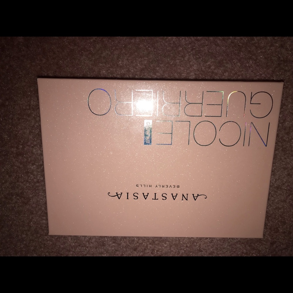 Abh glow palette